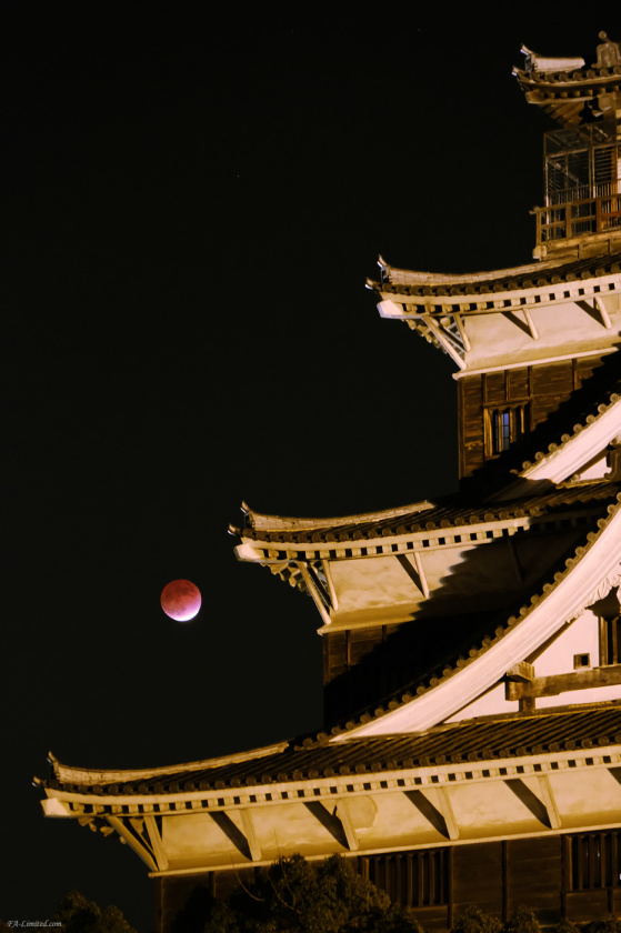 tak2111_eclipse02.jpg tak2111_eclipse02.jpg