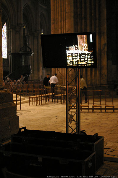 200806_Chartres_03a.jpg 200806_Chartres_03a.jpg