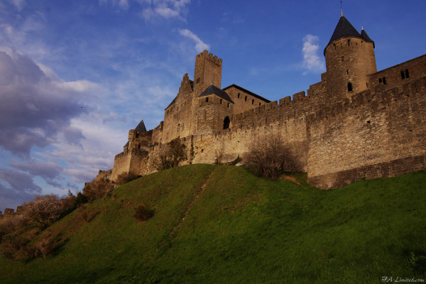 tak0703_carcassonne_02.jpg tak0703_carcassonne_02.jpg